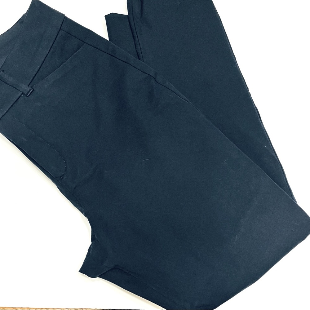 Old Navy -Pixie ankle pants -size 6